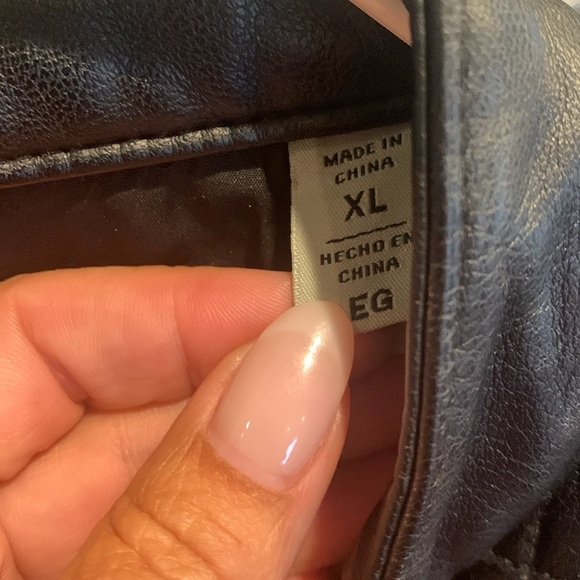 Jacket - Picture 4 of 6